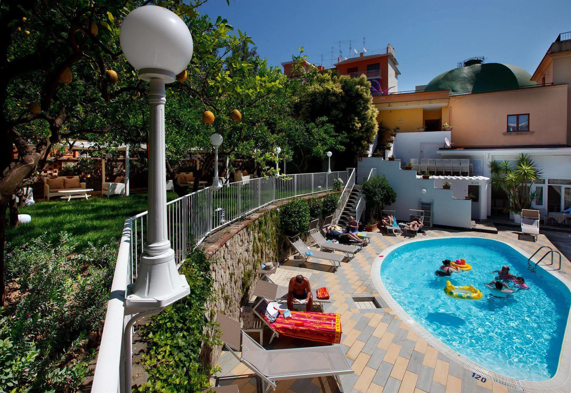 Hotel Capri Sorrento Eksteriør bilde